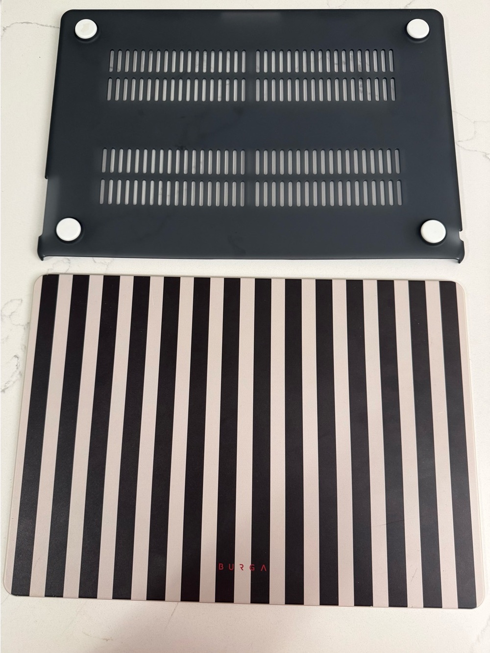 Burga Striped MacBook Cover 15”